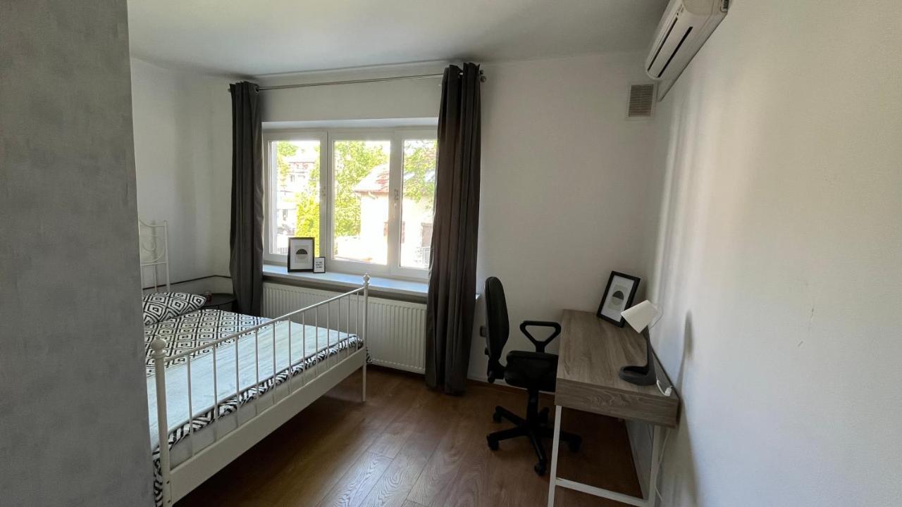 Comfy, And Small In Homestay *