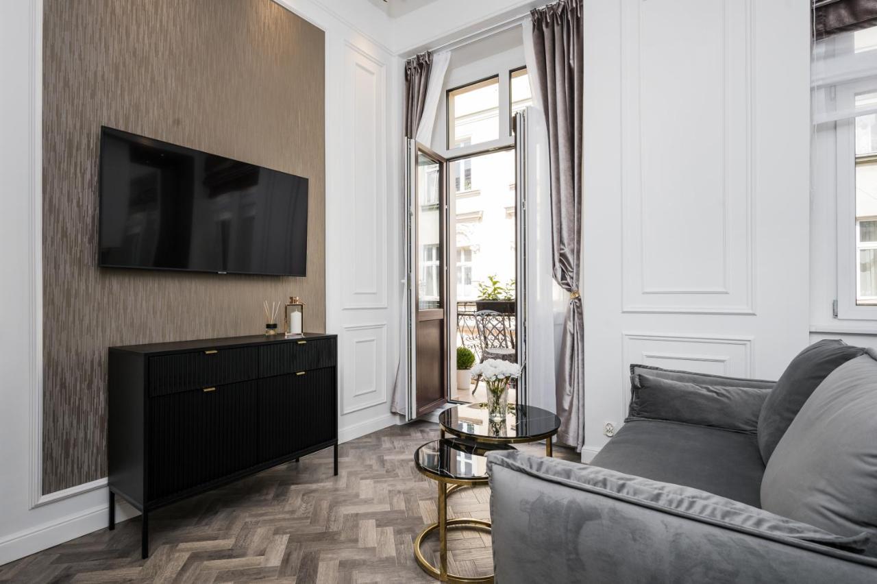 Salomea Bozego Ciala Apartment