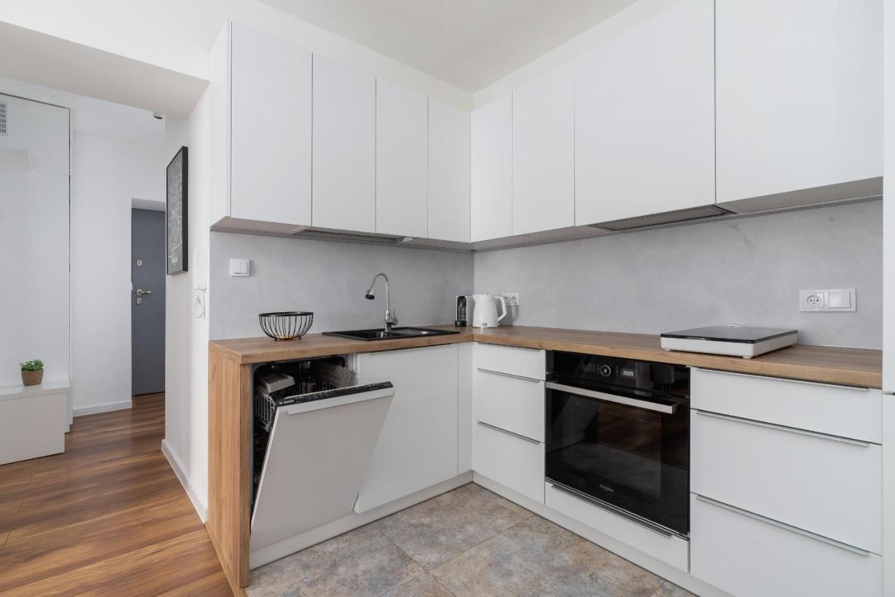 Kazimierz Elegant With Terrace Near Main Square By Renters Apartament *