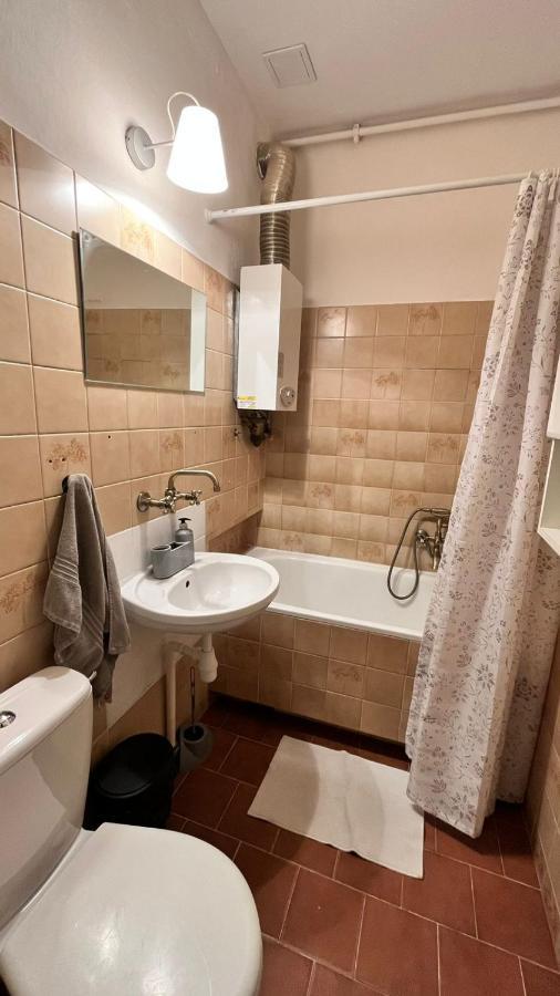 Bedroom Near The Bus And Train Station Krakow
