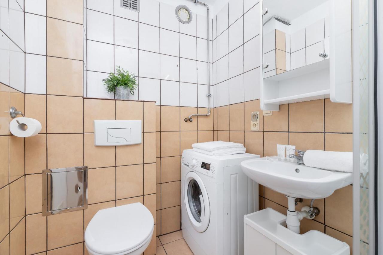 Comfy & Bright Wielicka In By Renters Kraków
