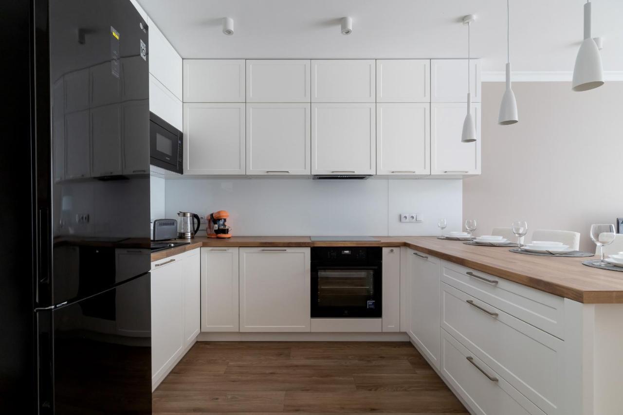 Apartamento Modern Suitable For Remote Work With Balcony & Parking By Renters Cracóvia