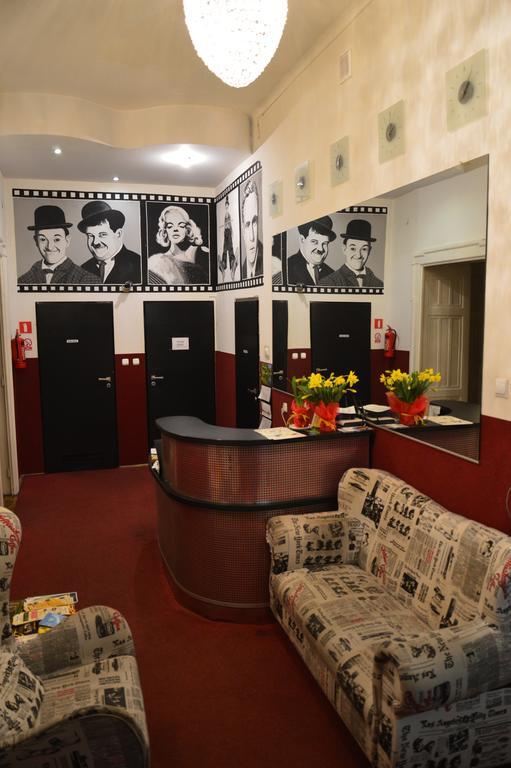 B Movie Hostel