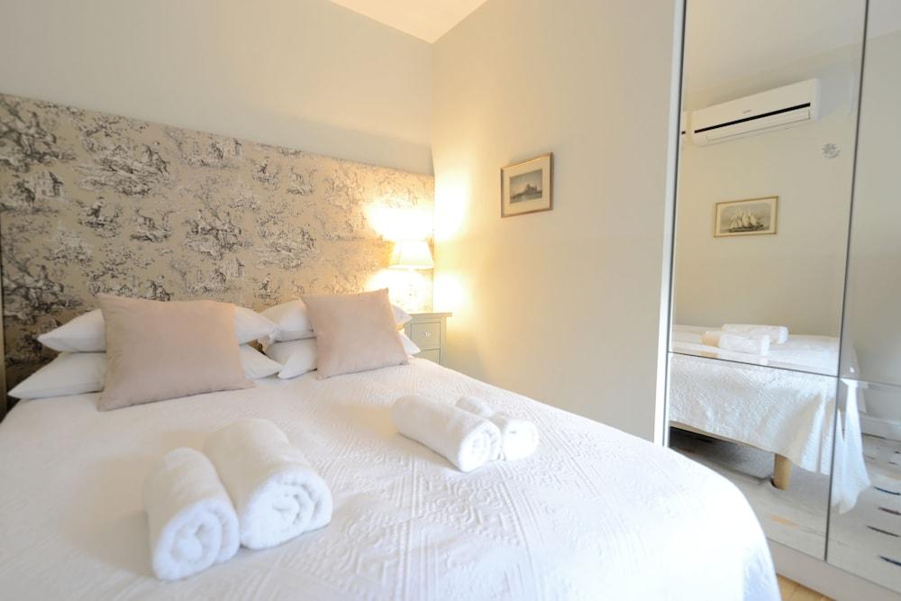 Aparthotel Crystal Chez Helena