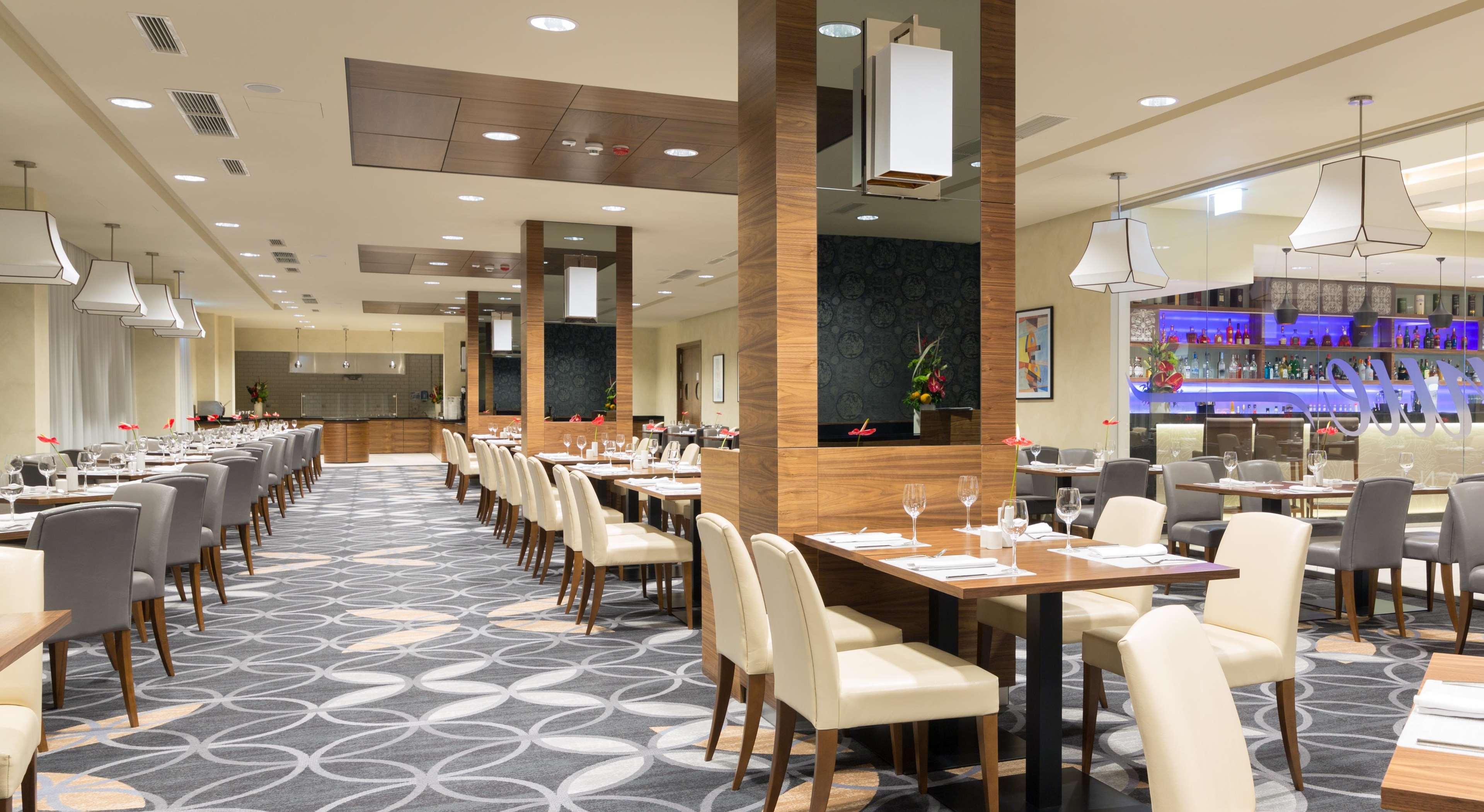 Doubletree By Hilton Hotel&convention Center