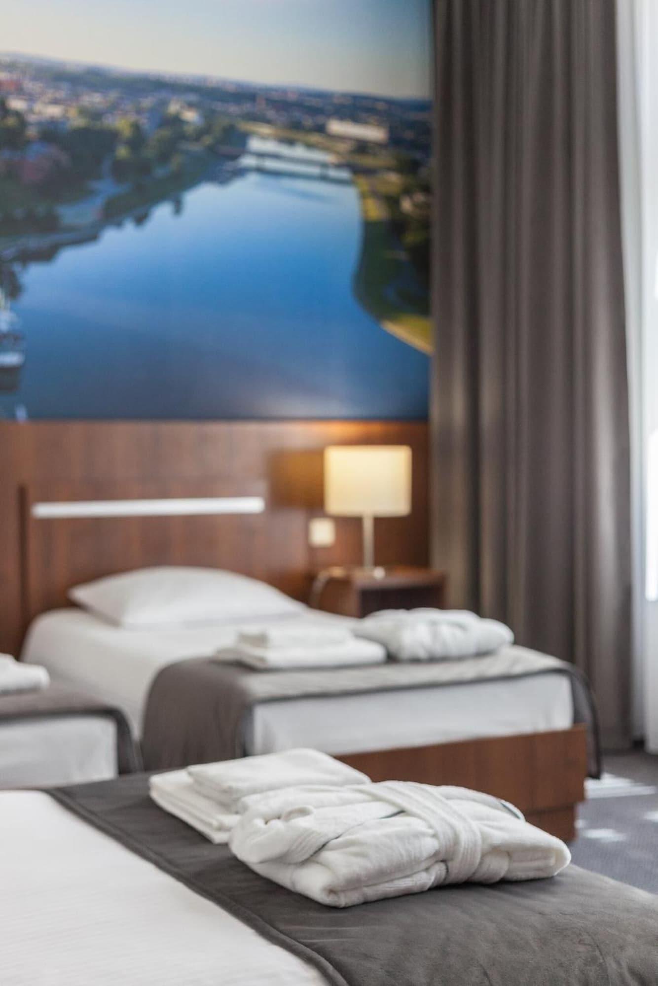 Downtown Hotel 3*