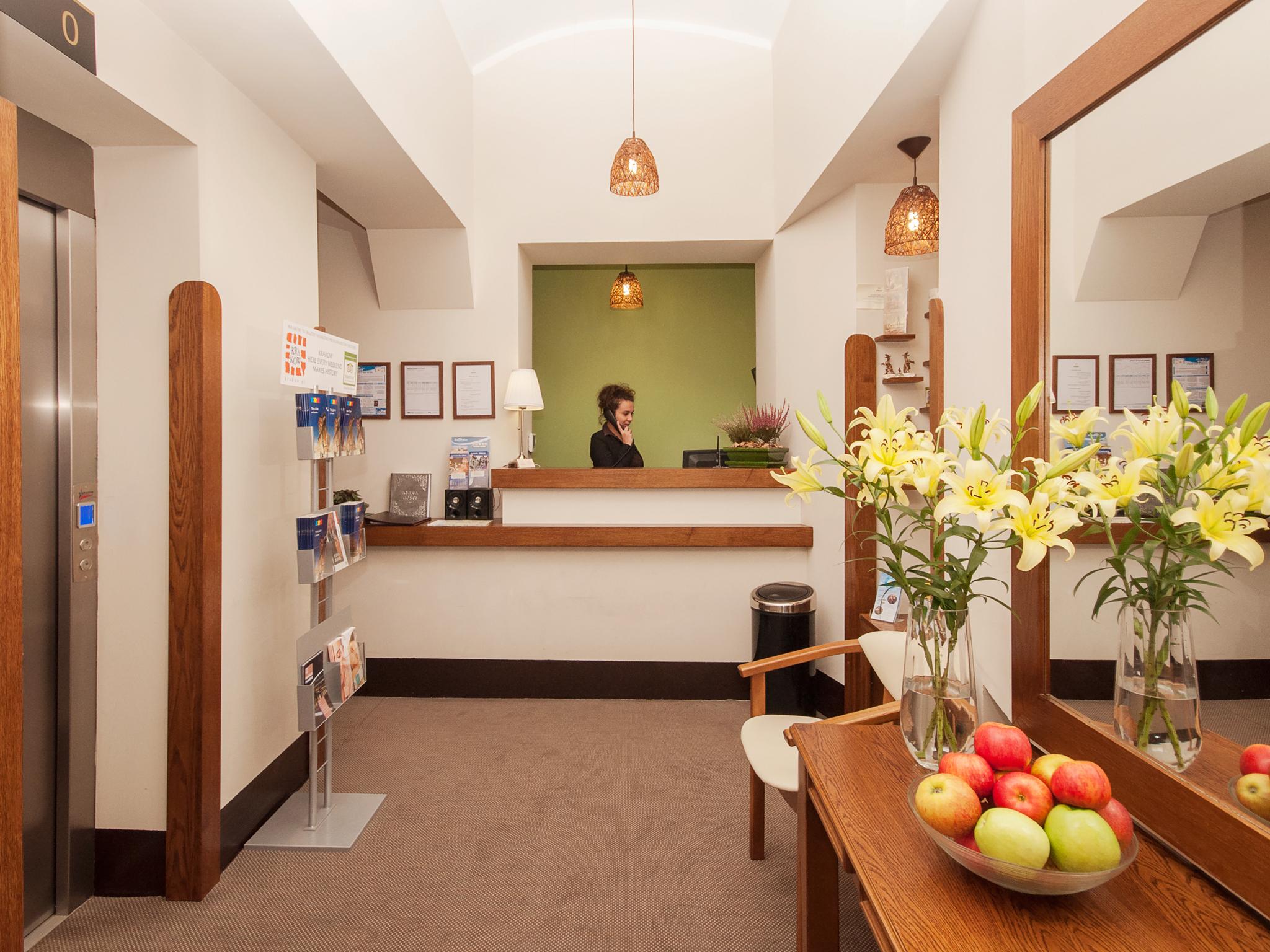 Aparthotel Abella & By Artery Krakow