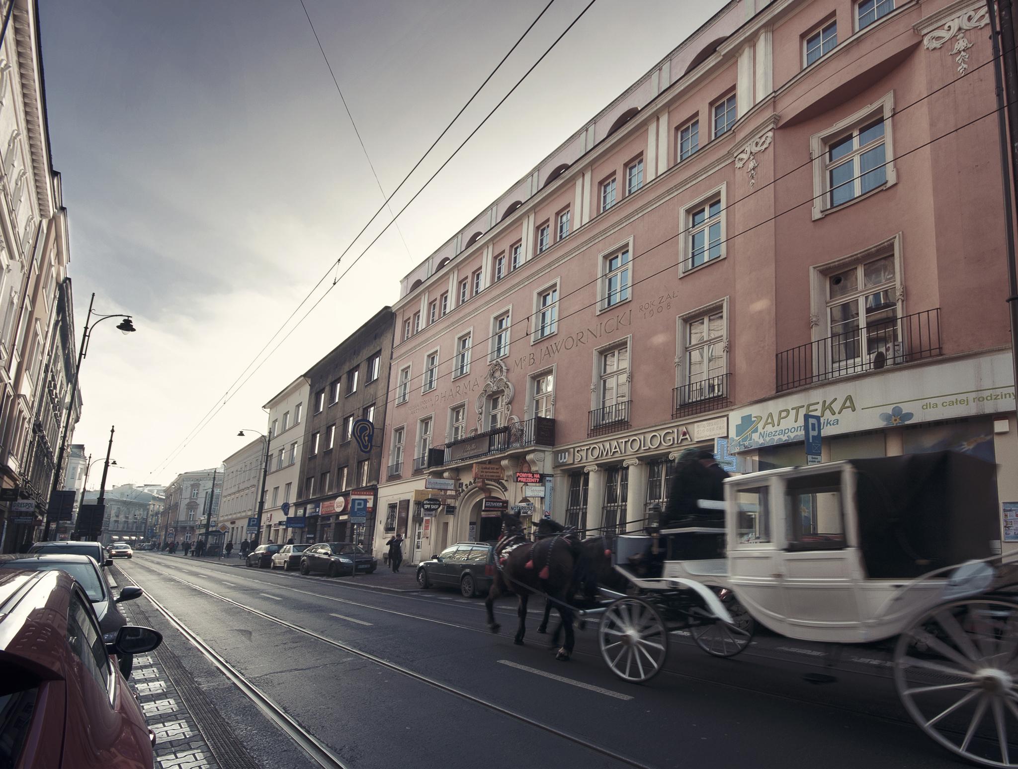 Aparthotel Abella & By Artery