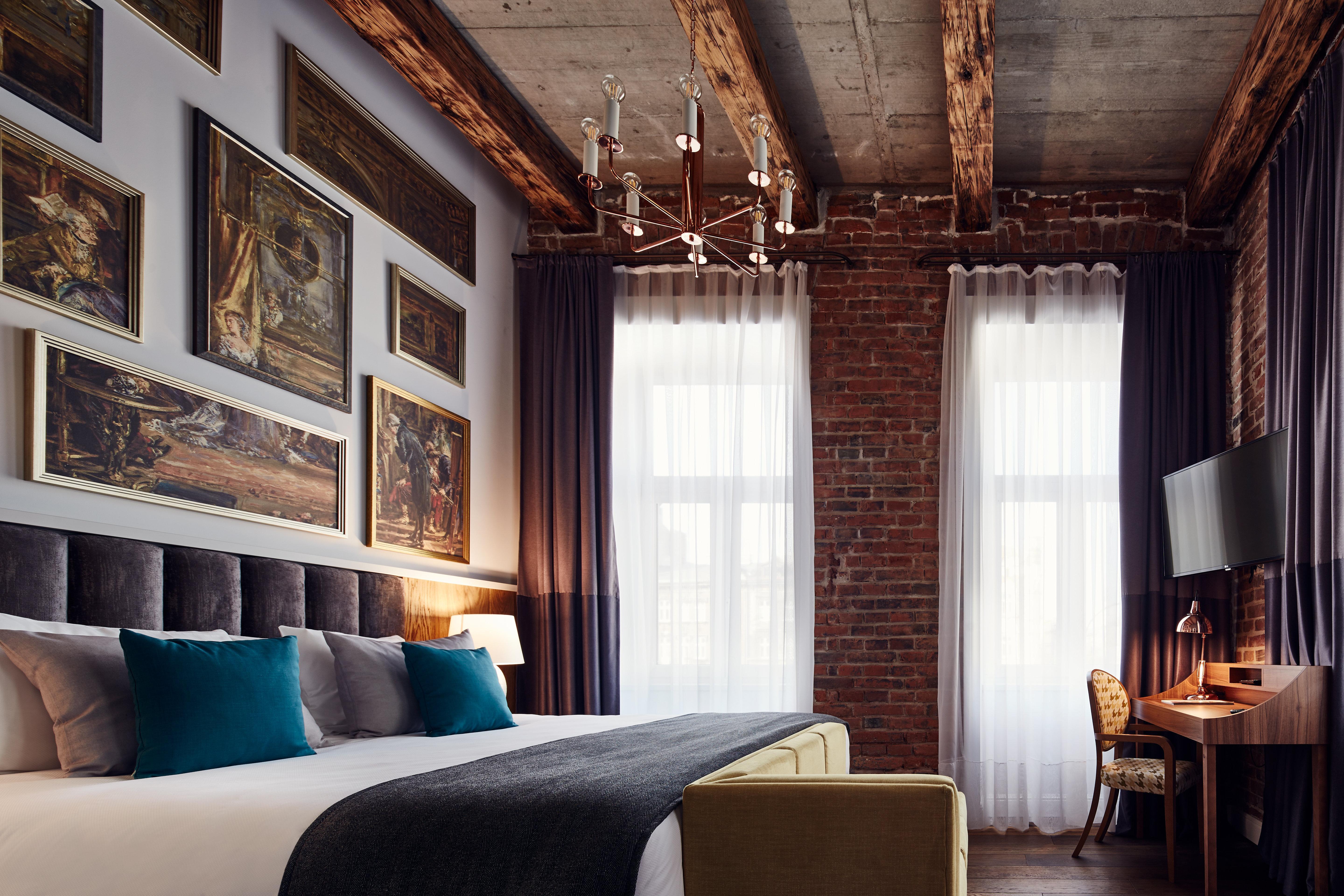 Hotel Indigo - Old Town By Ihg 4*