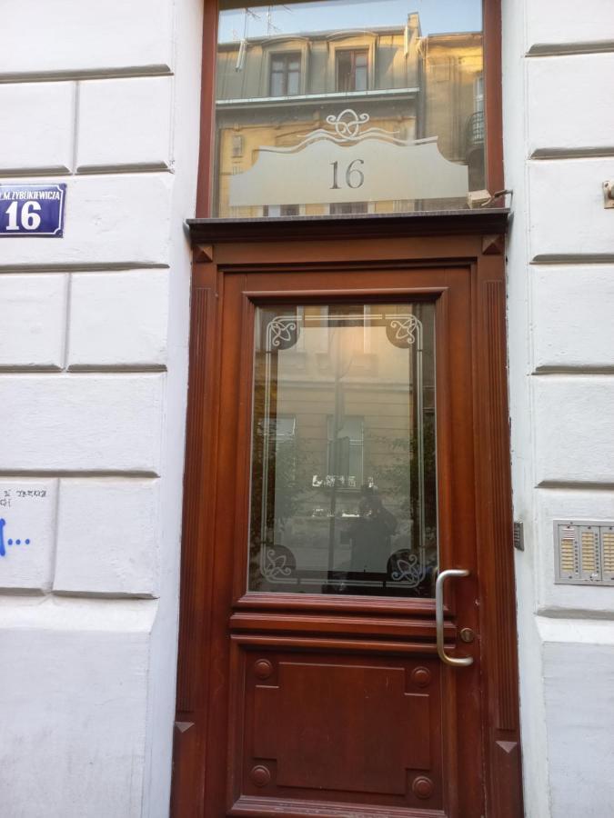 Aleksandra Old Town Apartamento