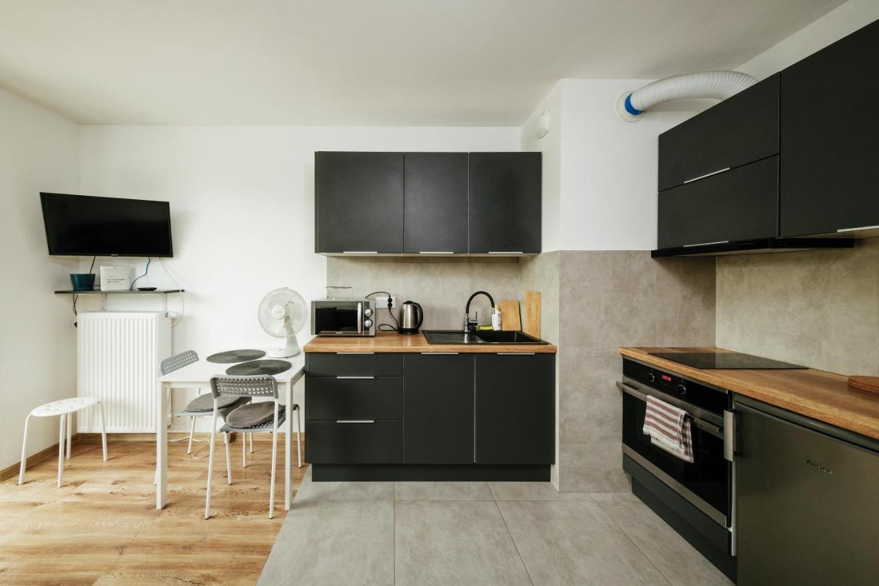 Apartament Wygodny Niedaleko Centrum, Free Parking