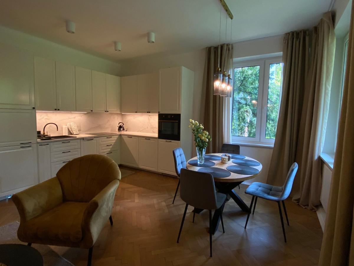 Comfort Garden View Apartment Krakau