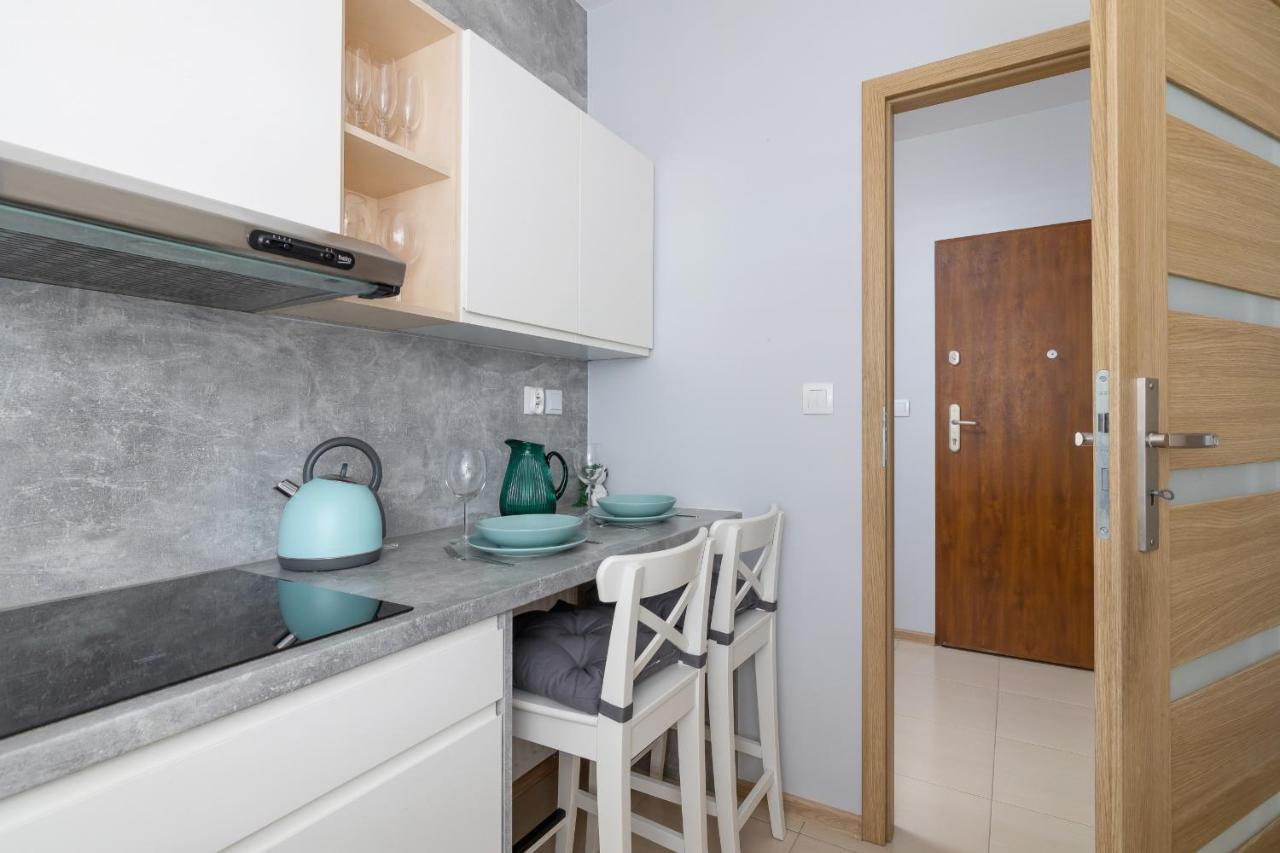 Osiedle Avia Harmonious With Balcony & Parking Cracow By Renters Prestige Apartment