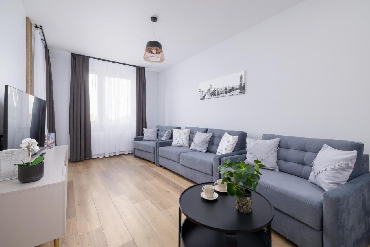 Osiedle Avia Harmonious With Balcony & Parking Cracow By Renters Prestige Apartment Krakow