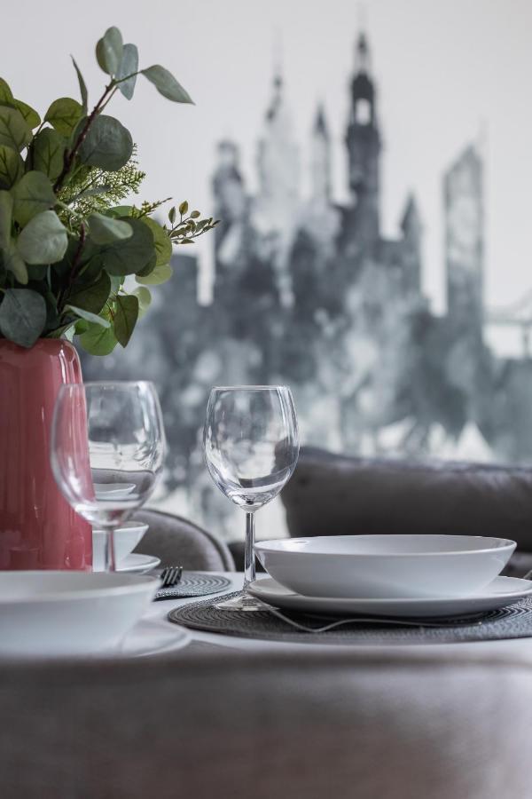 Apartment Lux Kosciuszki 39 With Parking, Gym, Sauna & Swimming Pool By Renters Prestige Krakau