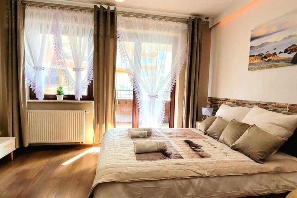 Modern Sandy Down Town, Aquapark, Free Parking Appartement