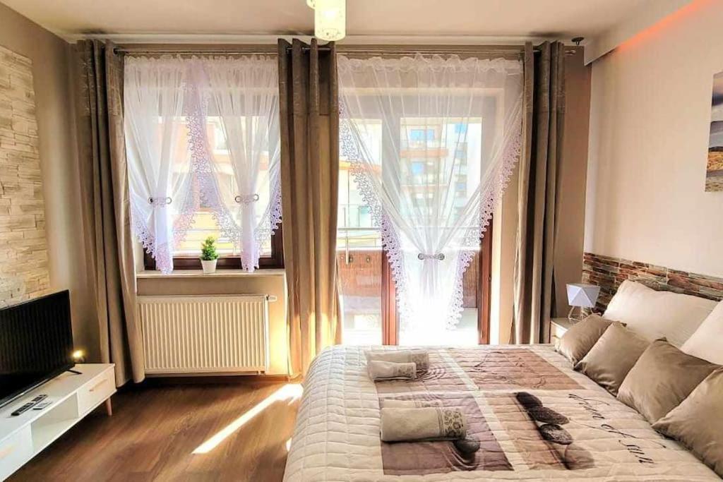 Modern Sandy Down Town, Aquapark, Free Parking Appartement *