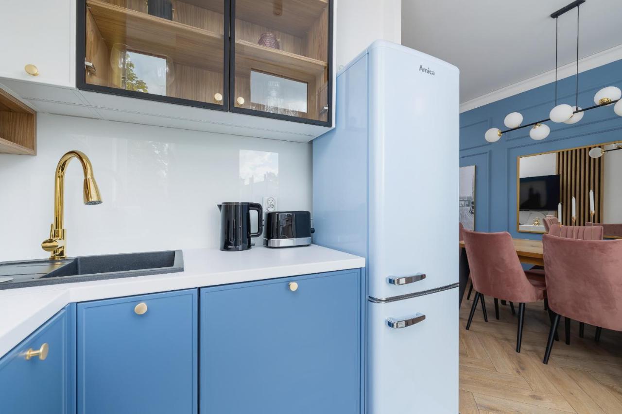 Starowislna Elegant With Air Conditioning Kazimierz Cracow By Renters Prestige *