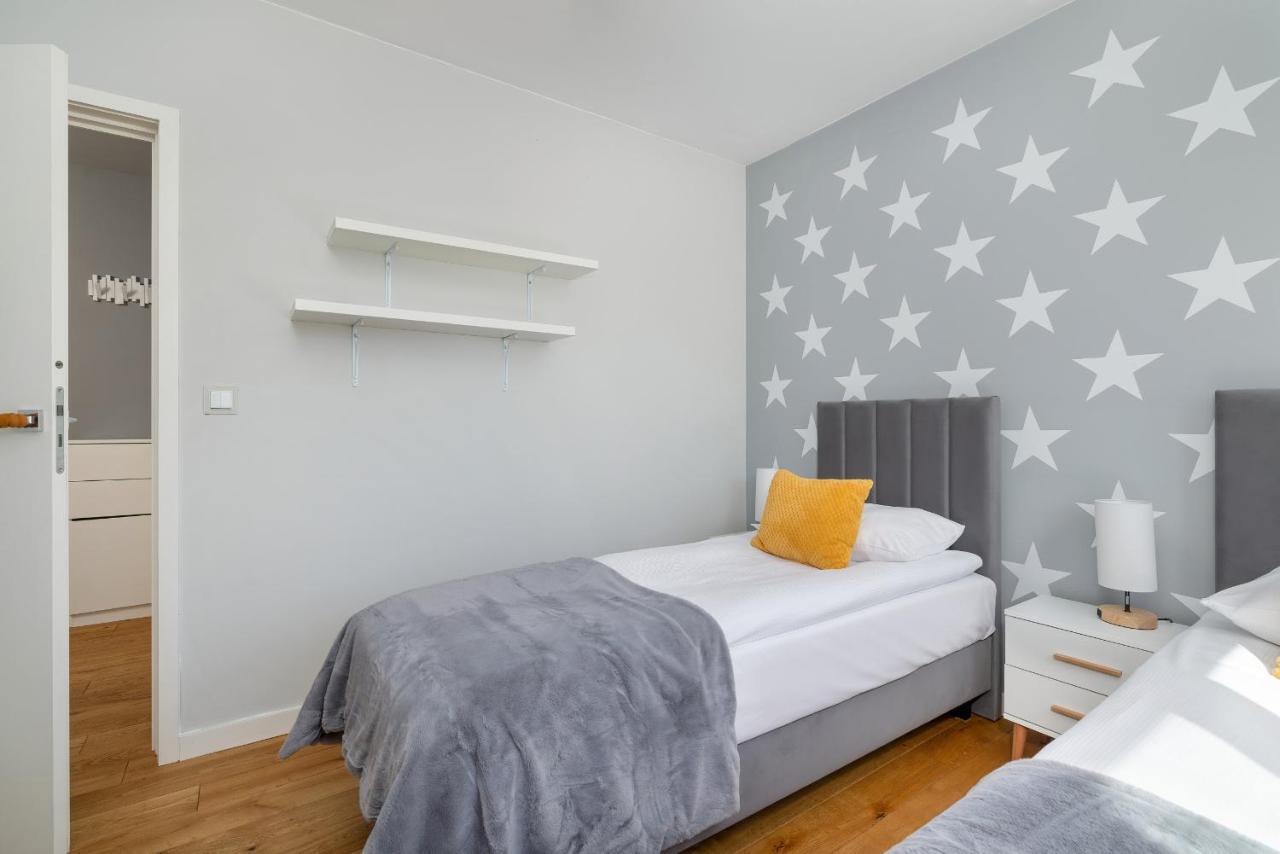 Excellent With Parking & Balcony By Renters *