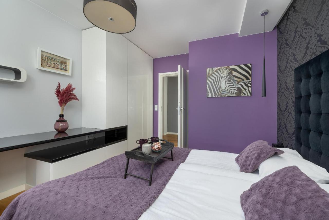 Excellent With Parking & Balcony By Renters Krakow