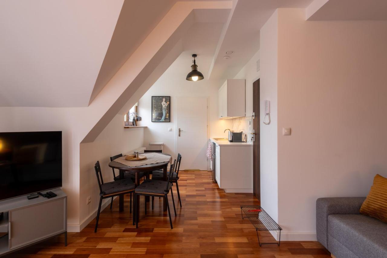 Apartament Zakatek *