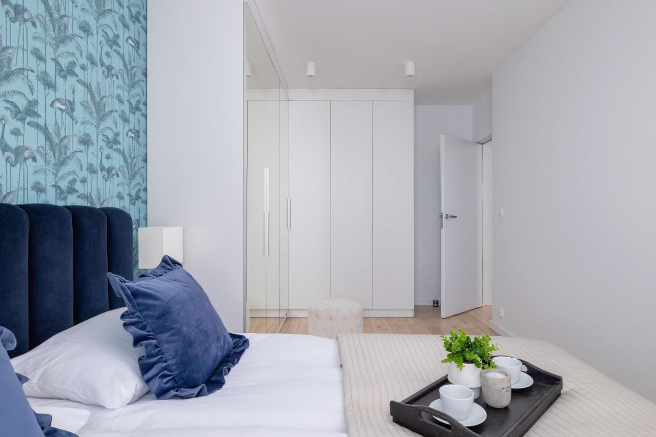 Vetulaniego With Air Conditioning & Parking By Renters Prestige Apartament *