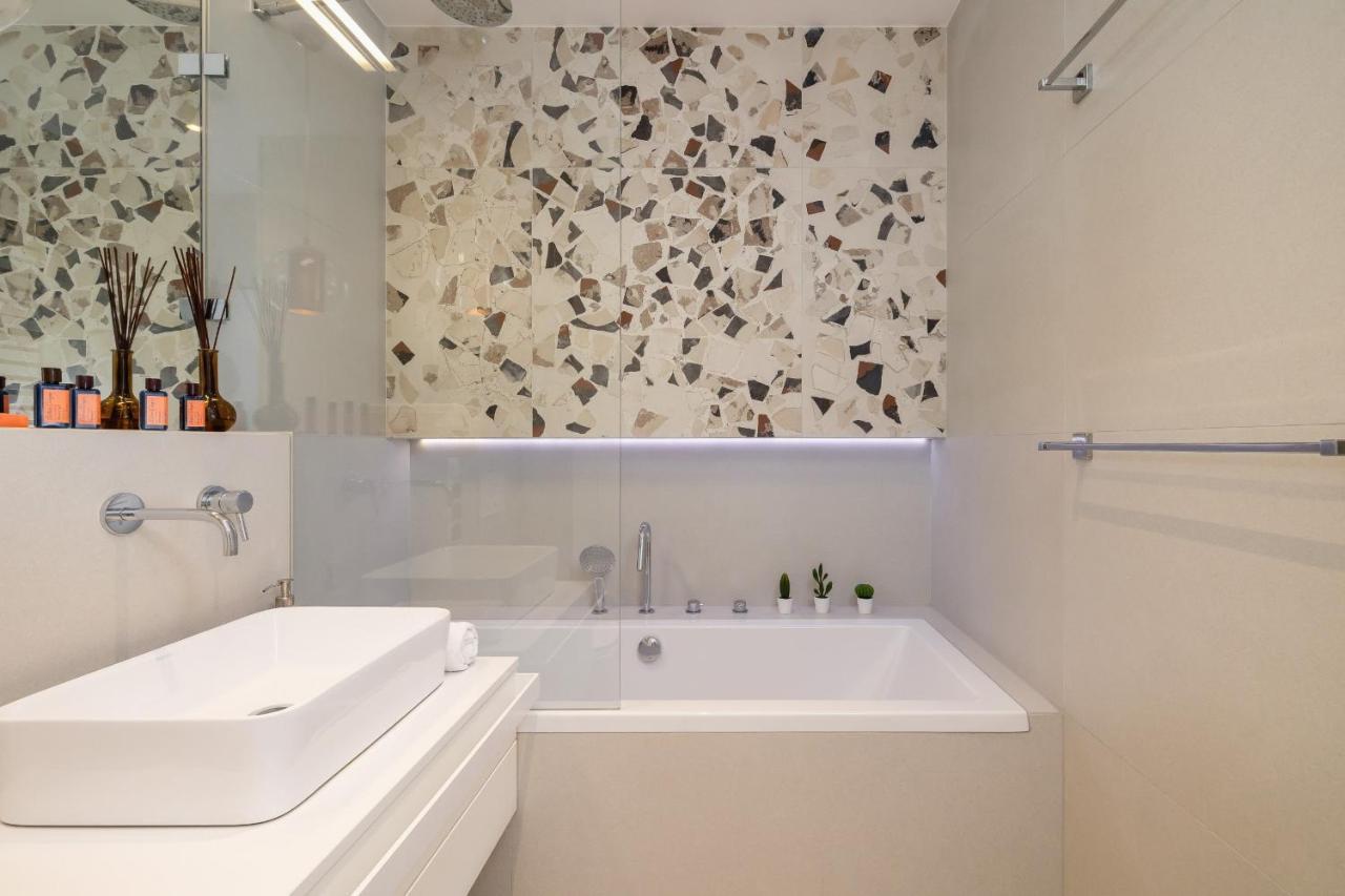 Vetulaniego With Air Conditioning & Parking By Renters Prestige *