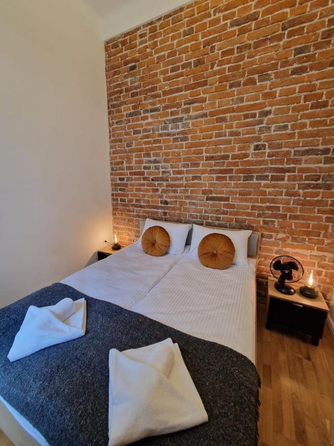Golden Pearl - Main Square, 100 Sqm, 4 *