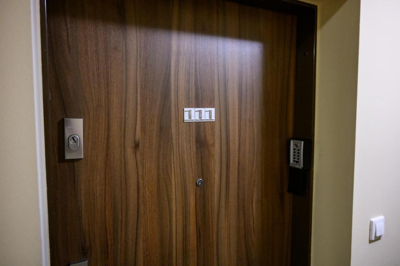 Apartment Native Poznanska 7 *