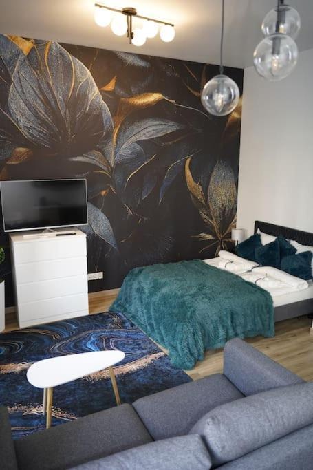Glamorous And Modern Apartment *