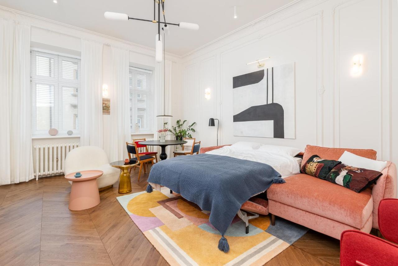 Apartment Estery Colourful Luxury *