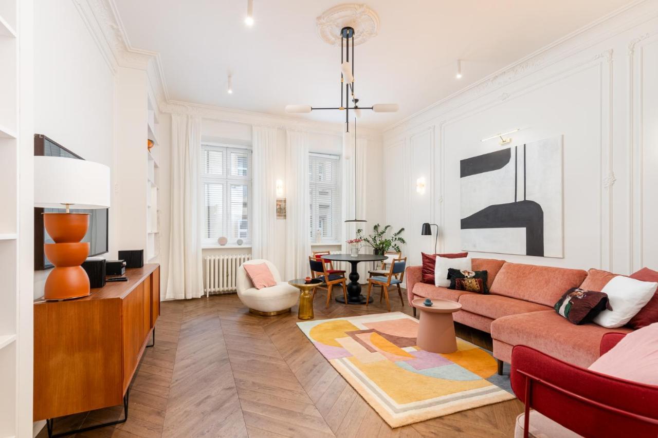 Estery Colourful Luxury