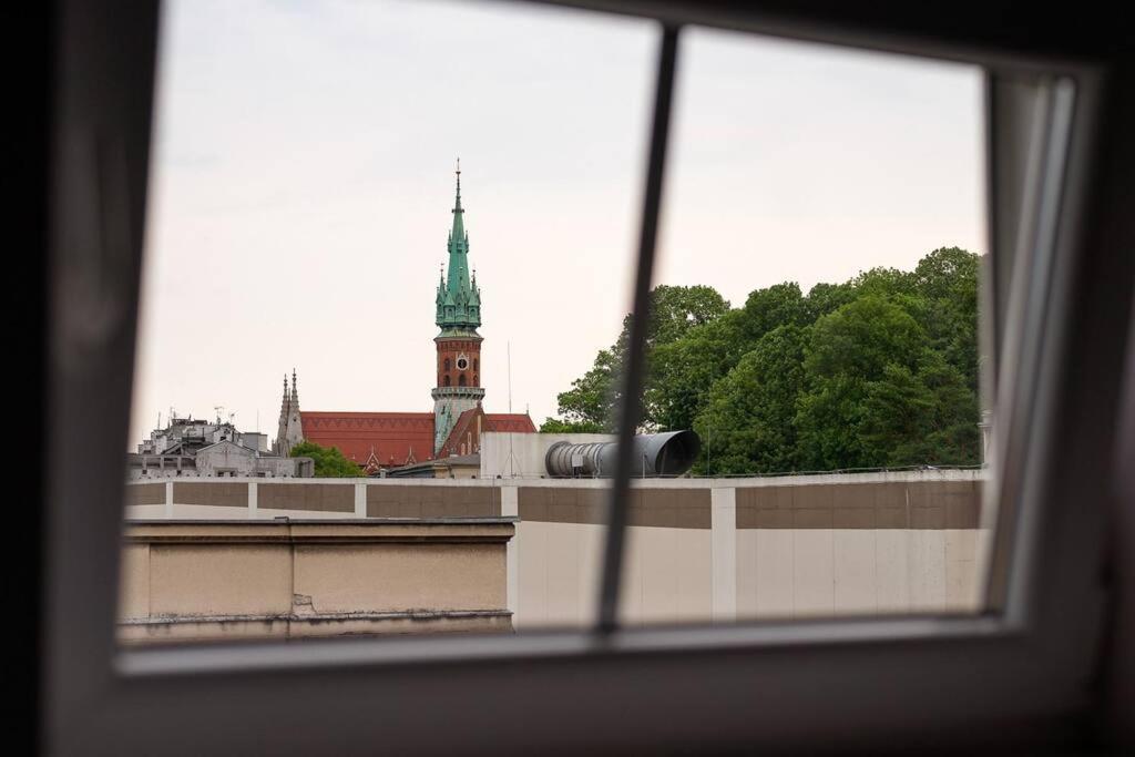 Apartment Spacious And Calm Spot Krakow
