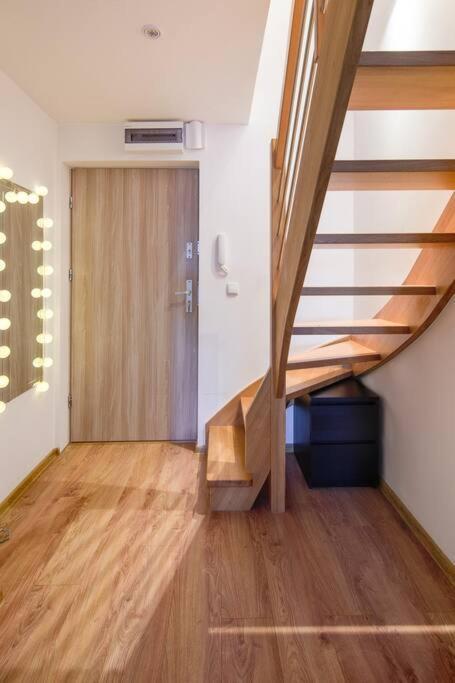 Spacious And Calm Spot Apartment Krakow