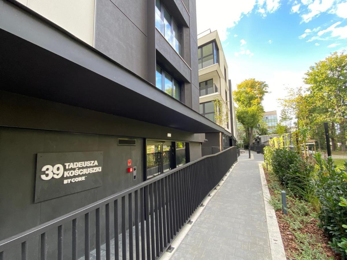Industrial Vistula Free Parking & Gym Apartment