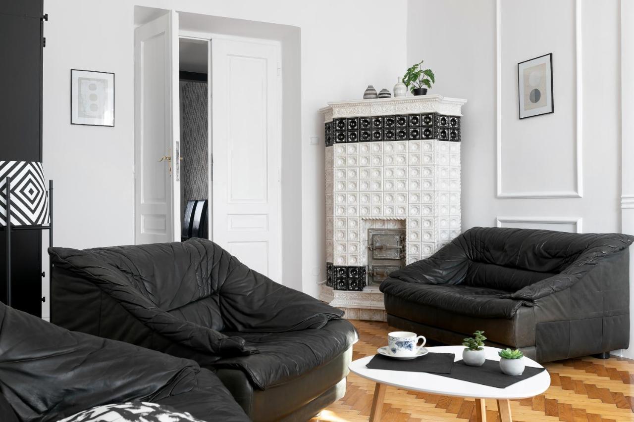 Large Next To Main Station - 85 M2 * Krakow