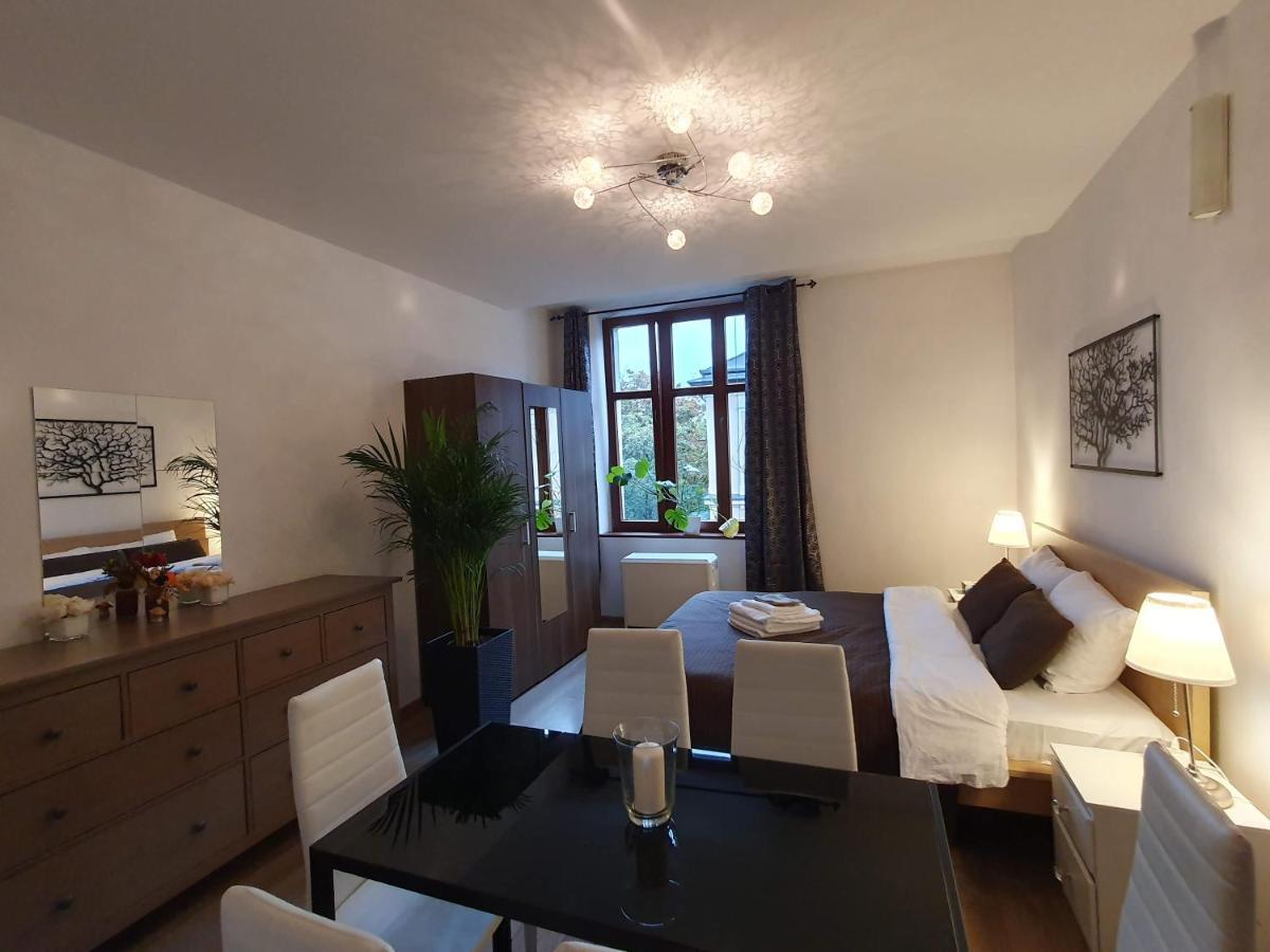 F-3 Rynek-wawel O&p Apartfamily *
