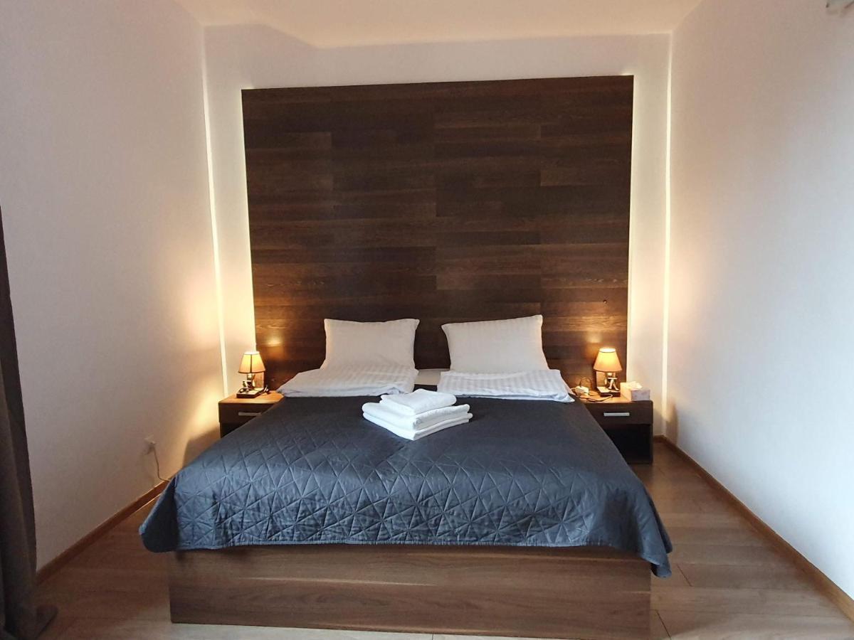 Apartment F-3 Rynek-wawel O&p Apartfamily Krakow