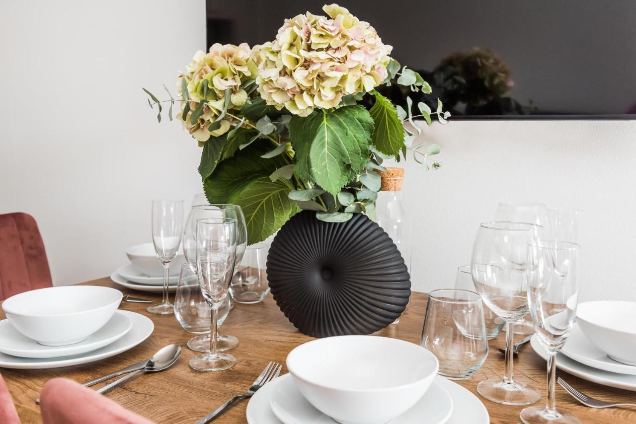 Apartment Gallery 7 - 6 *