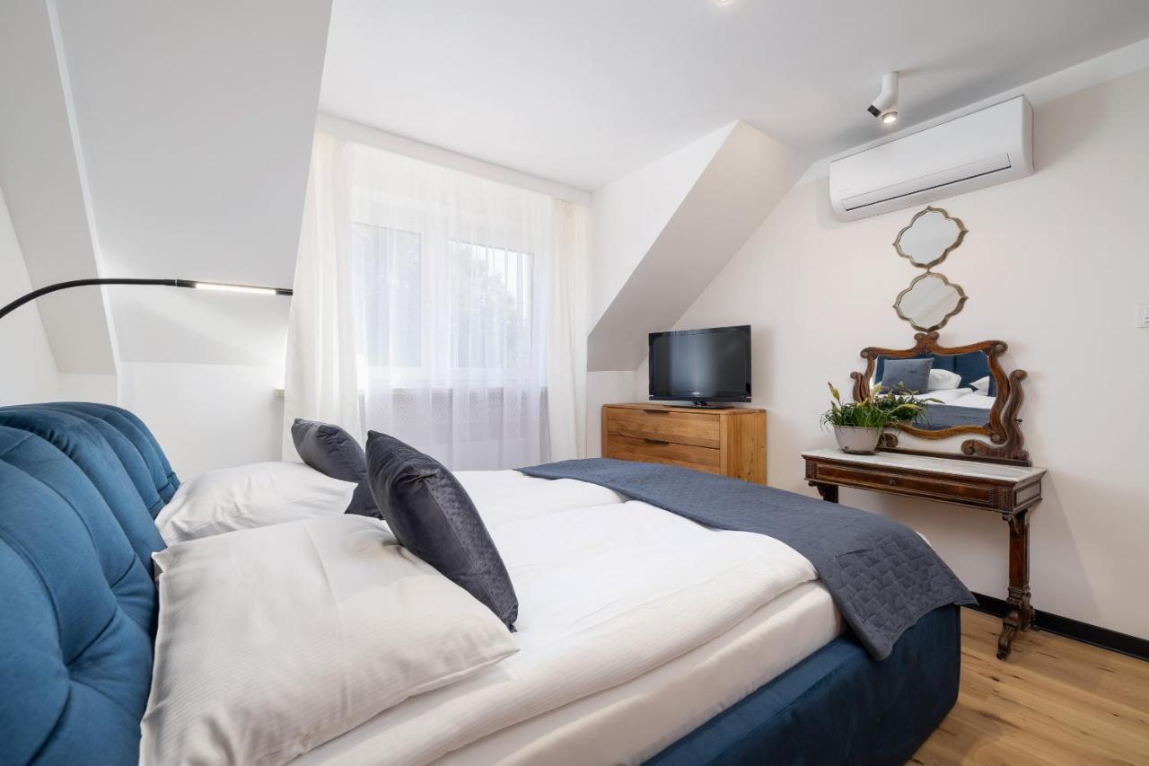 The Historic Kazimierz District - With Parking By Renters Apartamento *
