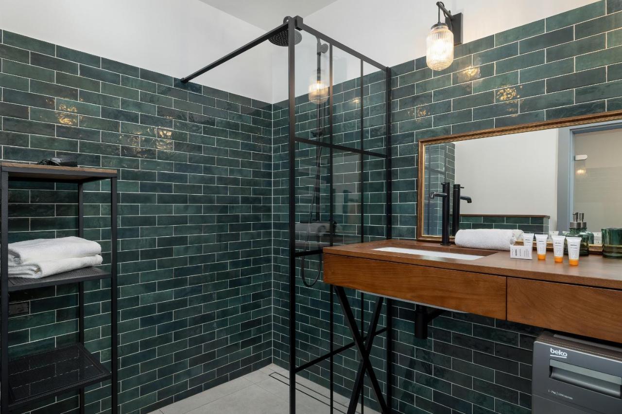 Solna Cracow Air-conditioned With Balcony By Renters Apartment Krakow