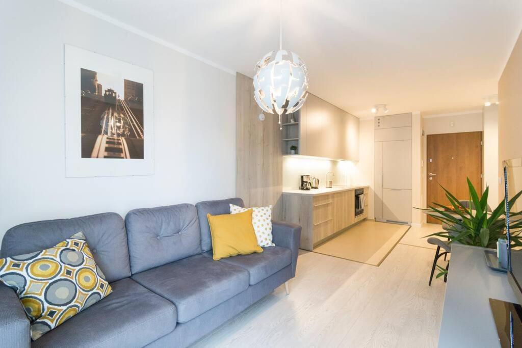 Modern Apartment *