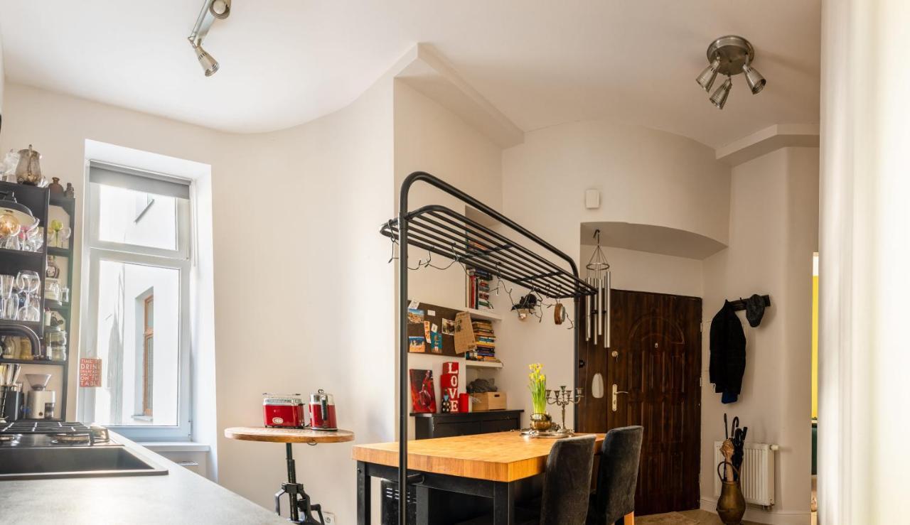 Stylish 2 Bed In Kazimierz, Near Wawel Castle Apartment