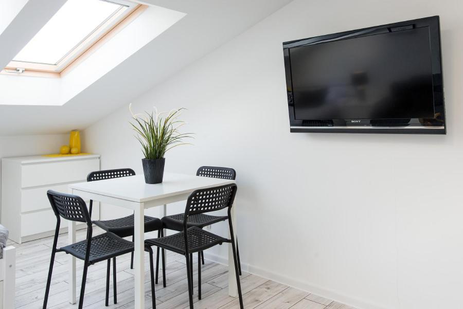 Dluga 14 By Homeprime Apartment Krakow