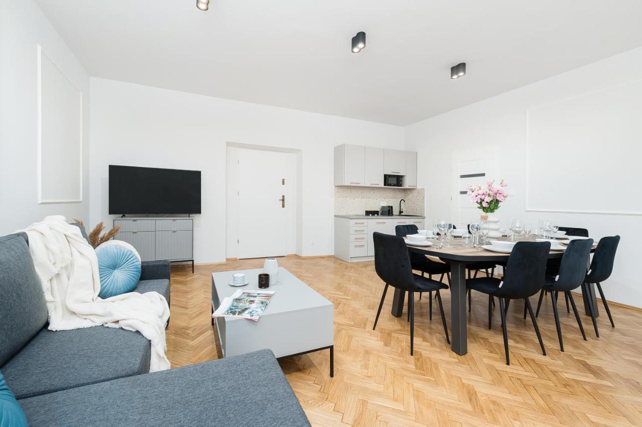 Apartment Gallery 7 - 3 Krakow