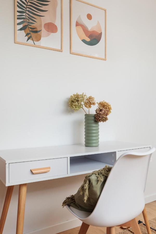 Pastel Grove - By Upstairs Apartment Krakow