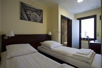 Atlantic Aparthotel 3*