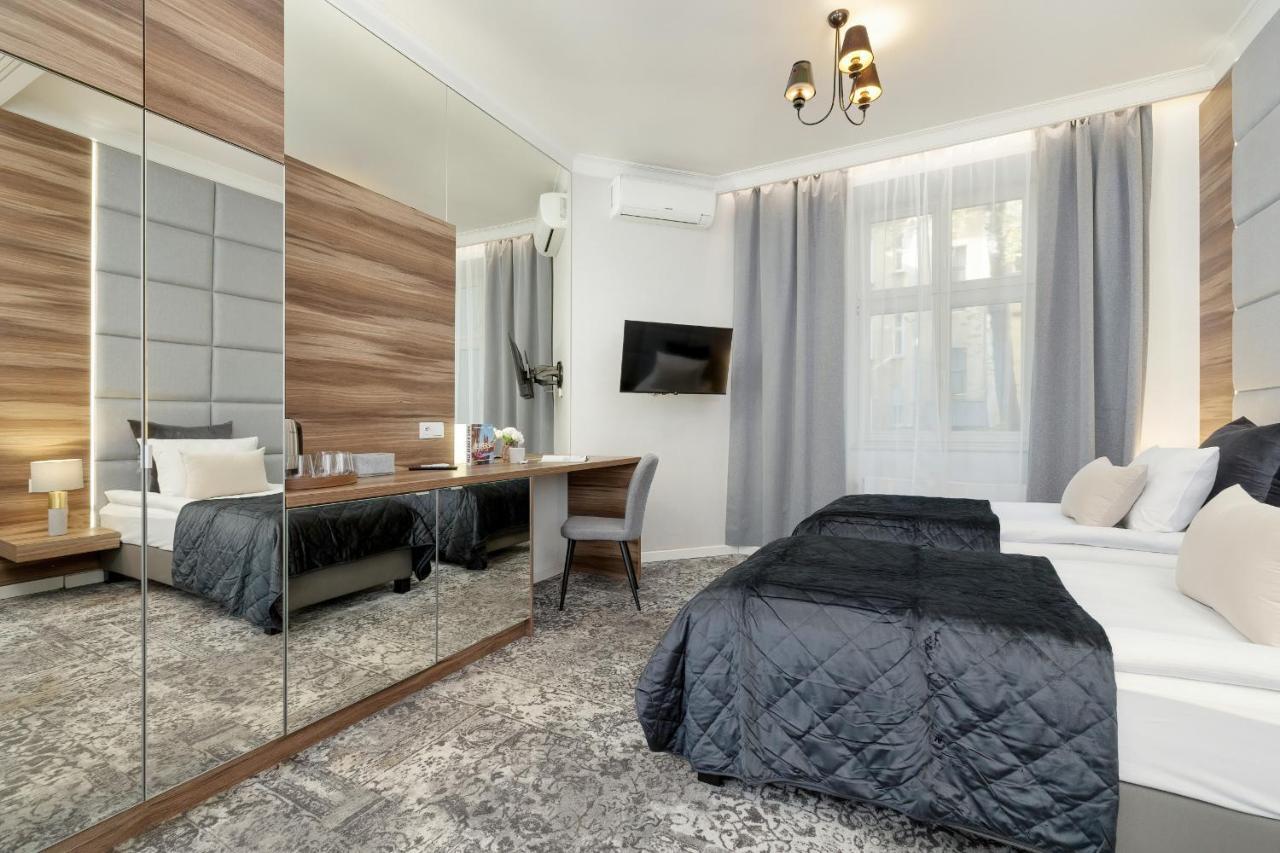 Classy Cracow Rakowicka By Renters Apartment Krakow