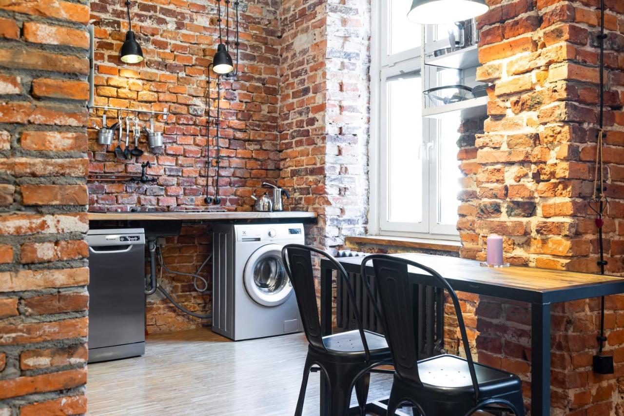 Househost Apartmeni: Podbrzezie 2/20 Apartment Krakow