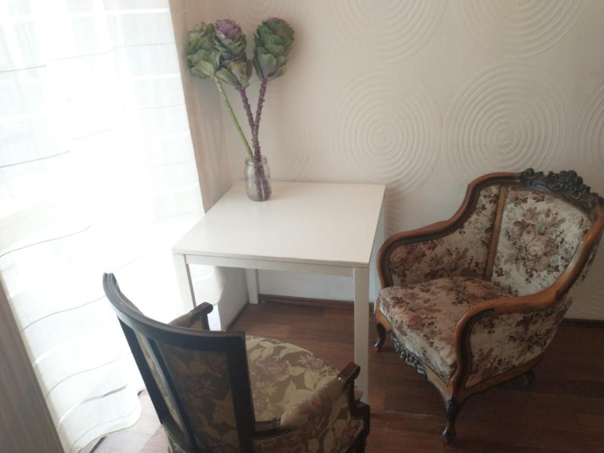 Hospedagem domiciliar 8 Min To Castel & Main Square *